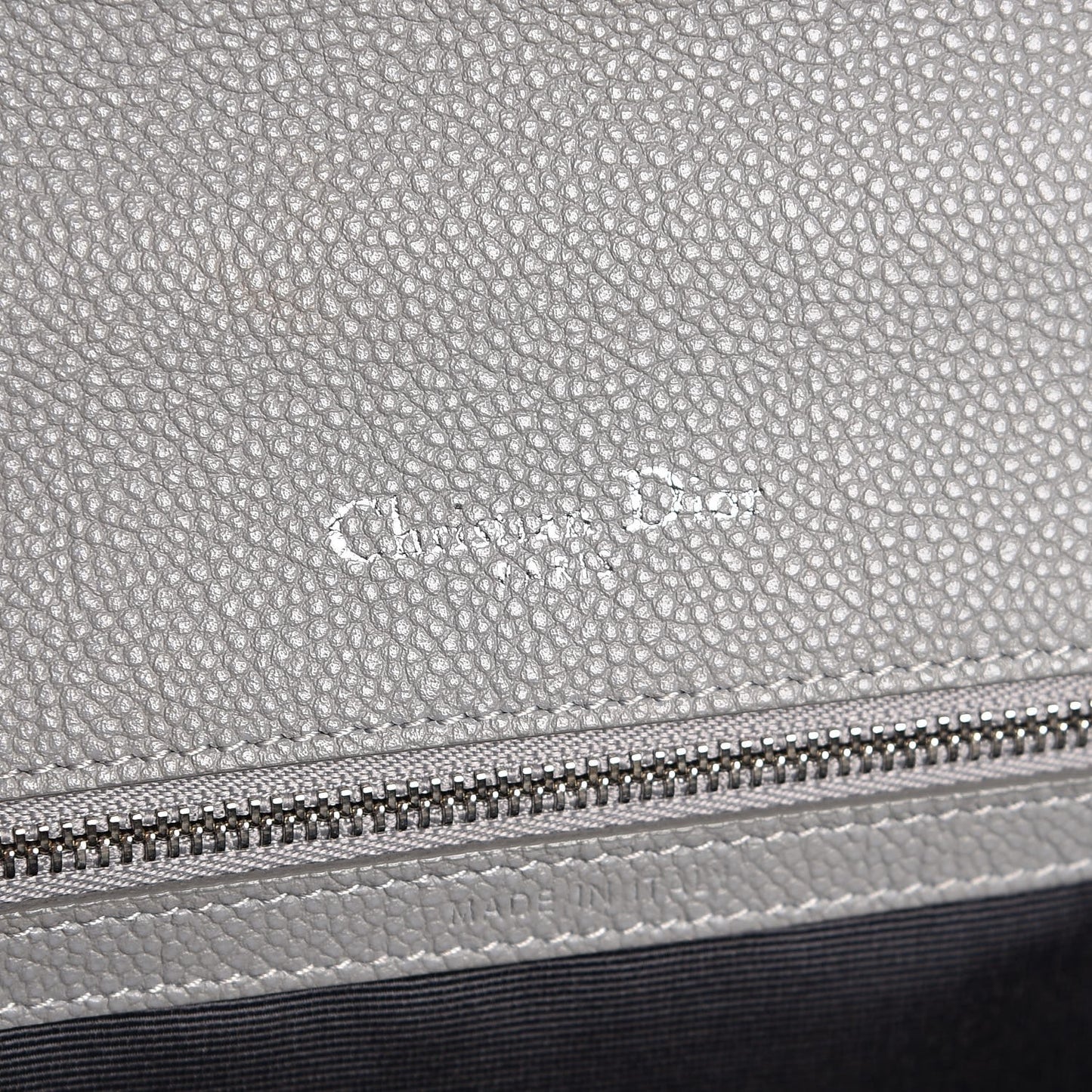 Grained Calfskin Medium Diorama Flap Bag Gris