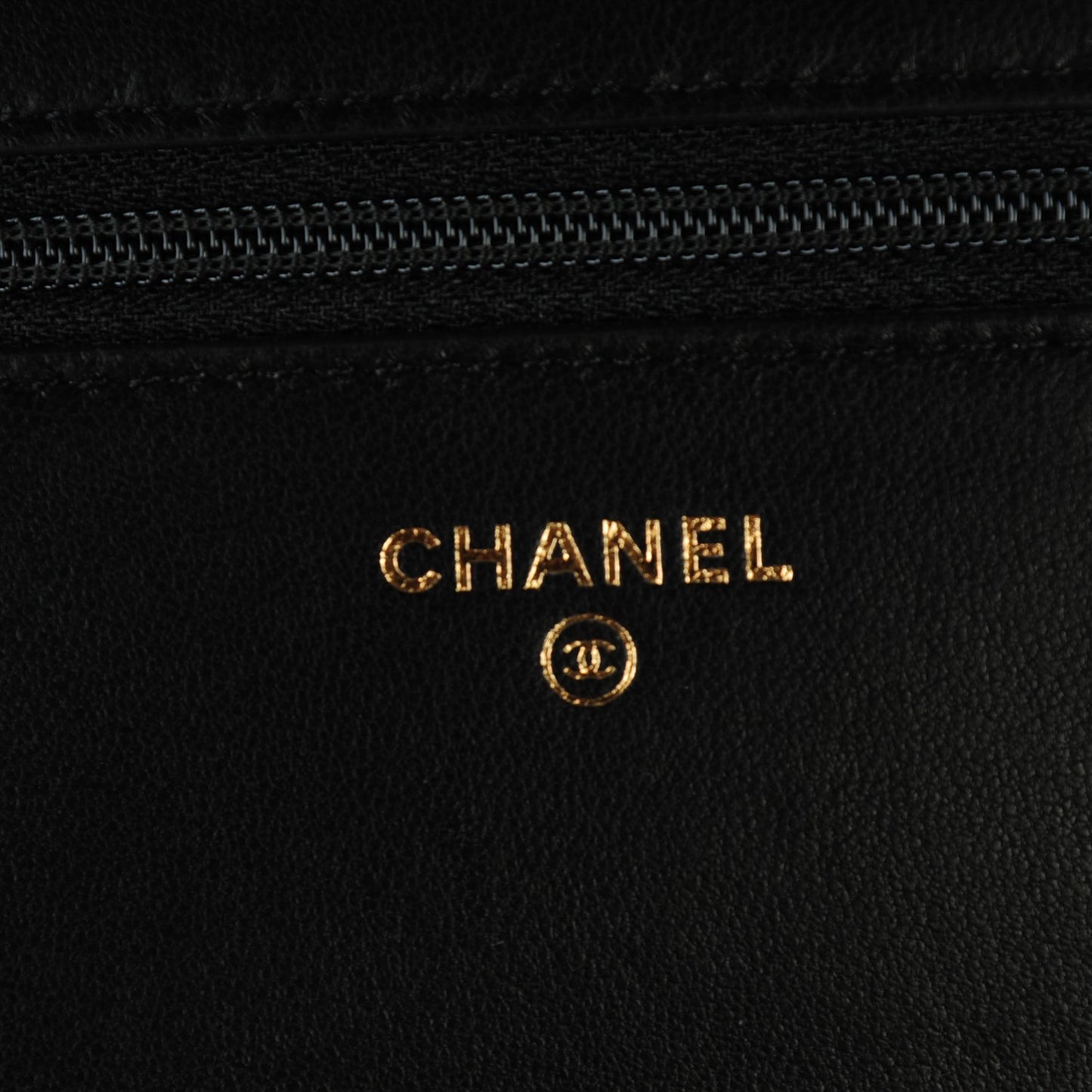 Lambskin Chevron Wallet On Chain WOC Black