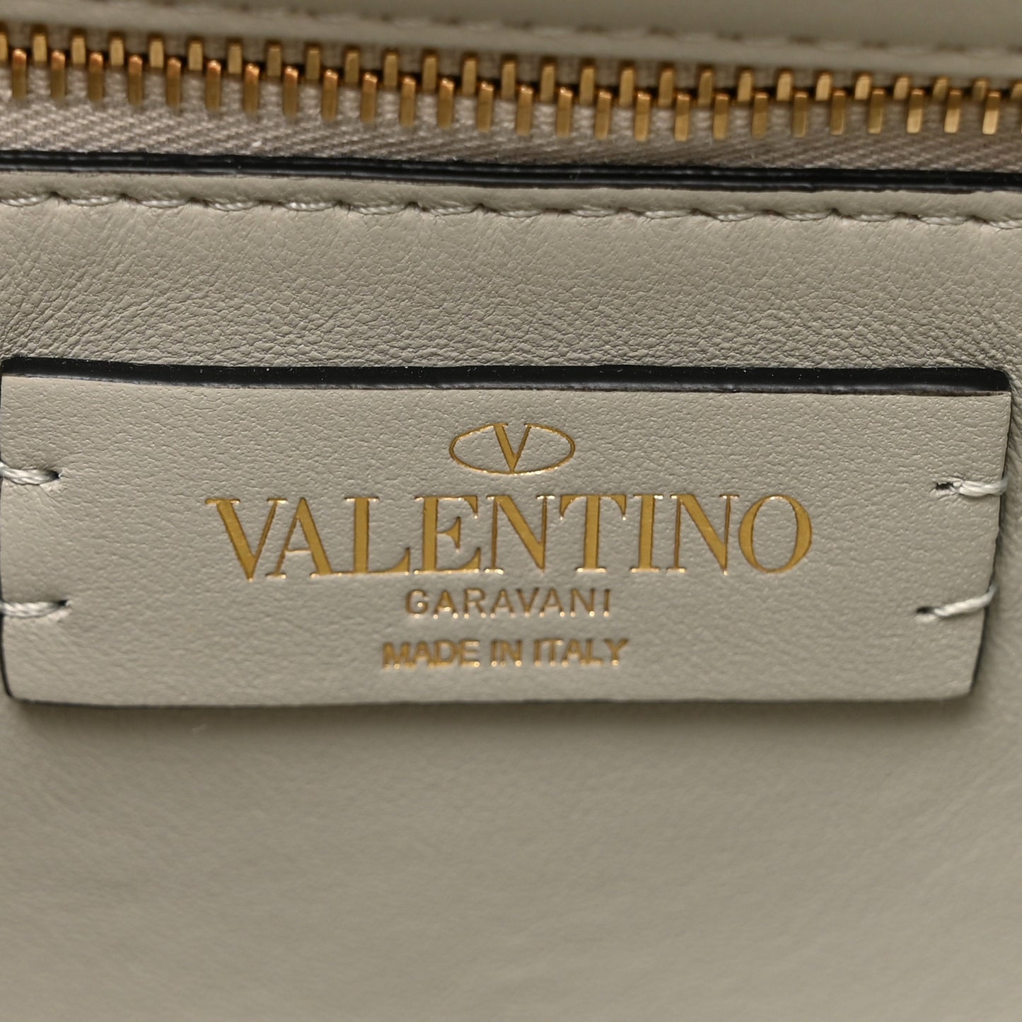 Nappa Large Roman Stud Shoulder Bag Ivory