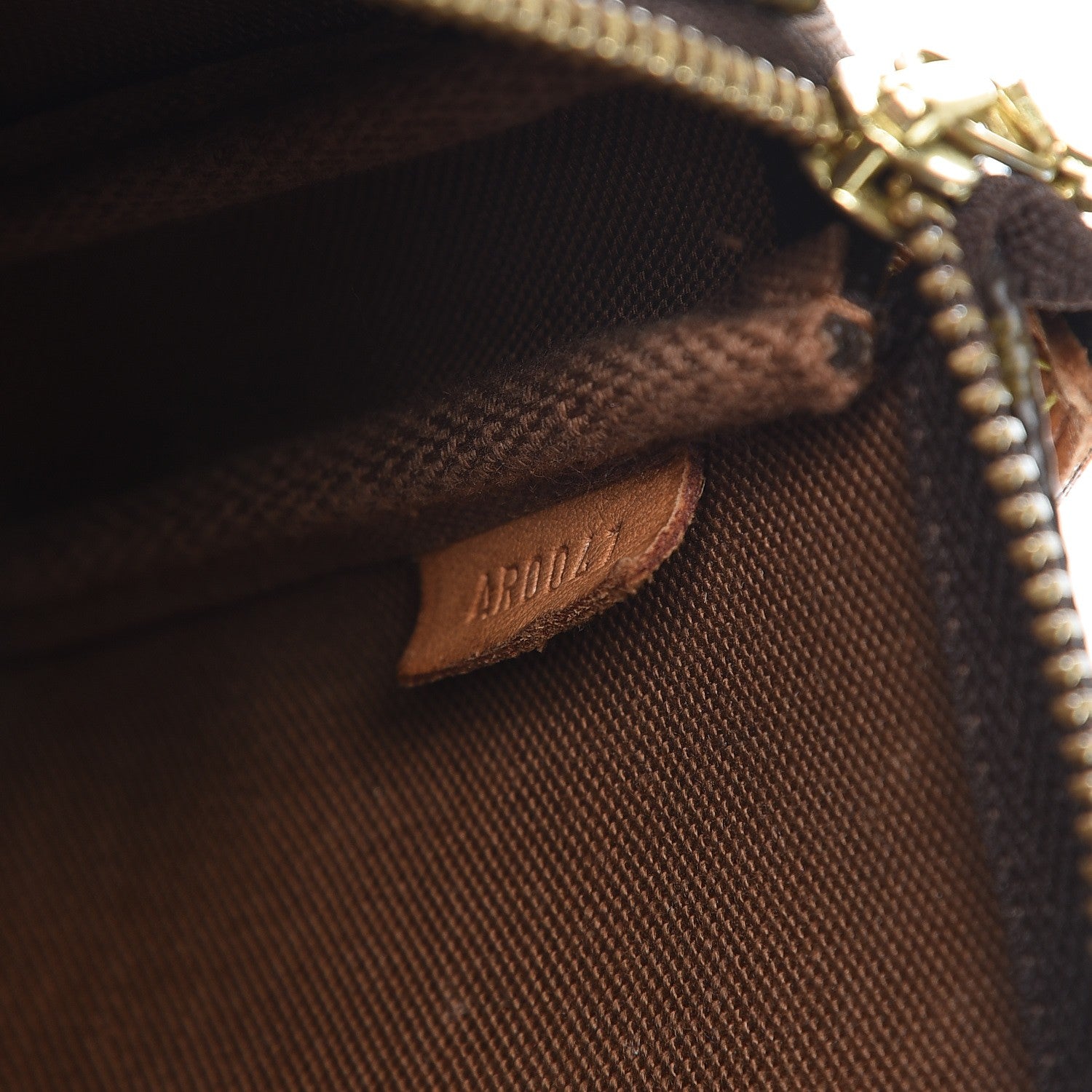 Louis Vuitton Monogram Graffiti Pochette Accessories Kaki 7 of 7