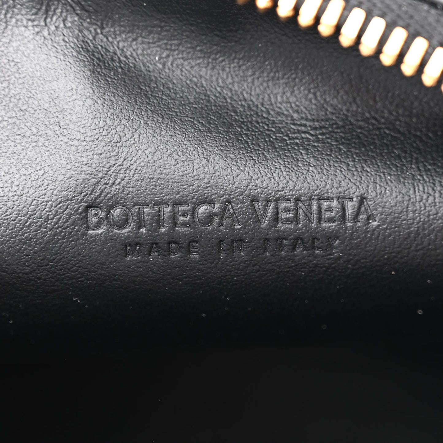 Calfskin Nappa Intrecciato Candy Wallace Black