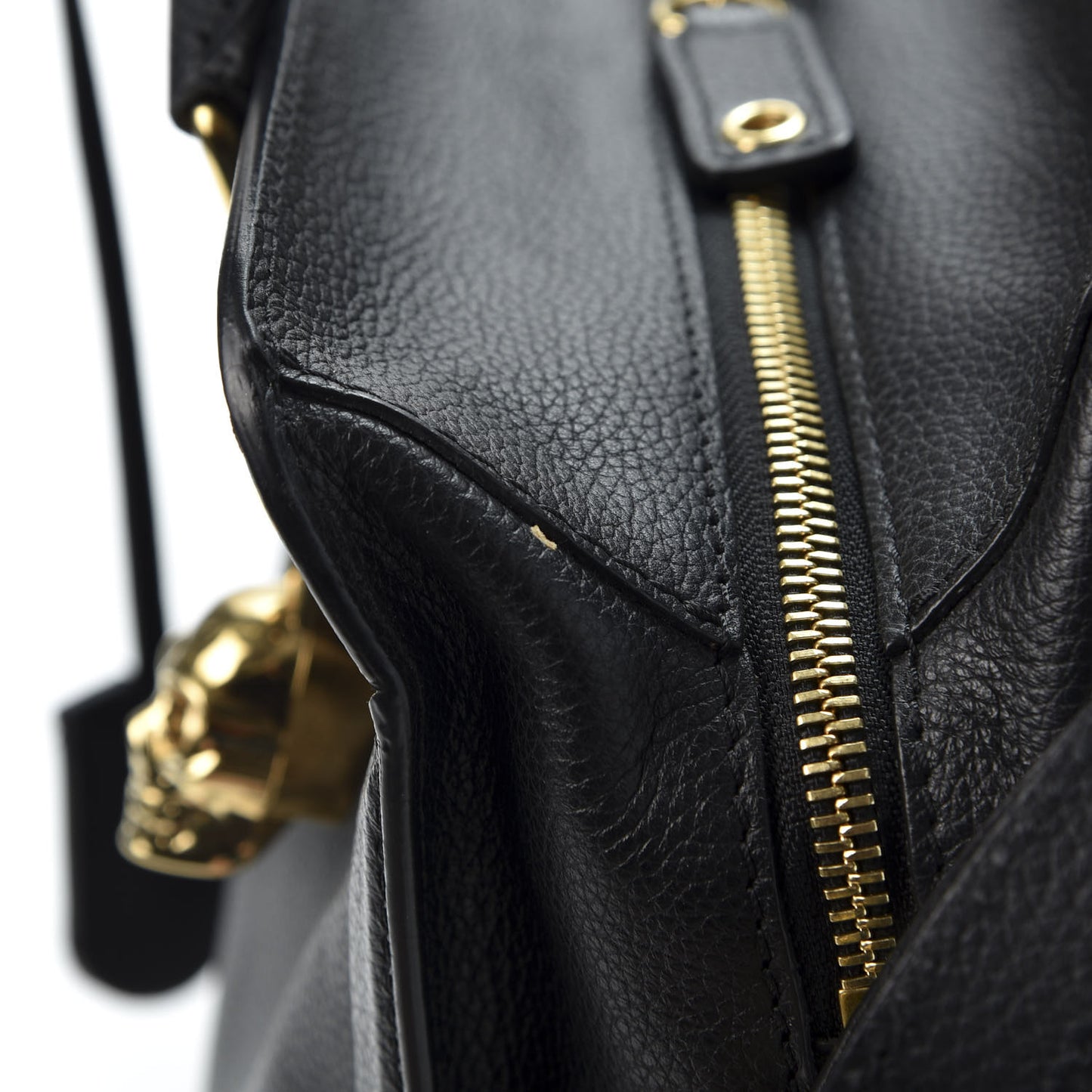 Pebbled Calfskin Small Skull Padlock Zip Around Tote Black