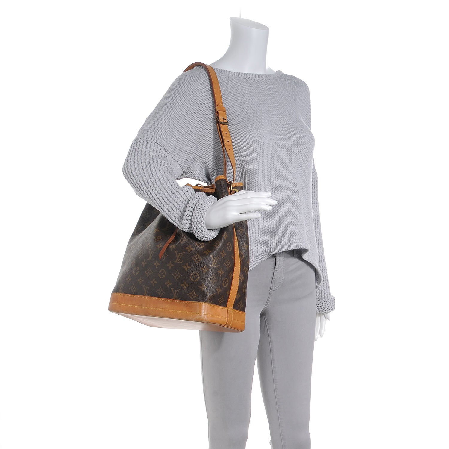 Louis Vuitton Monogram Noe 2 of 7
