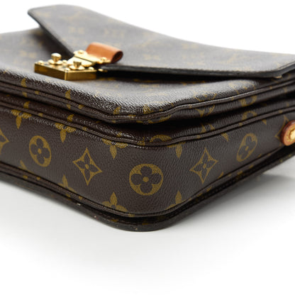 Louis Vuitton Monogram Pochette Metis 7 of 12