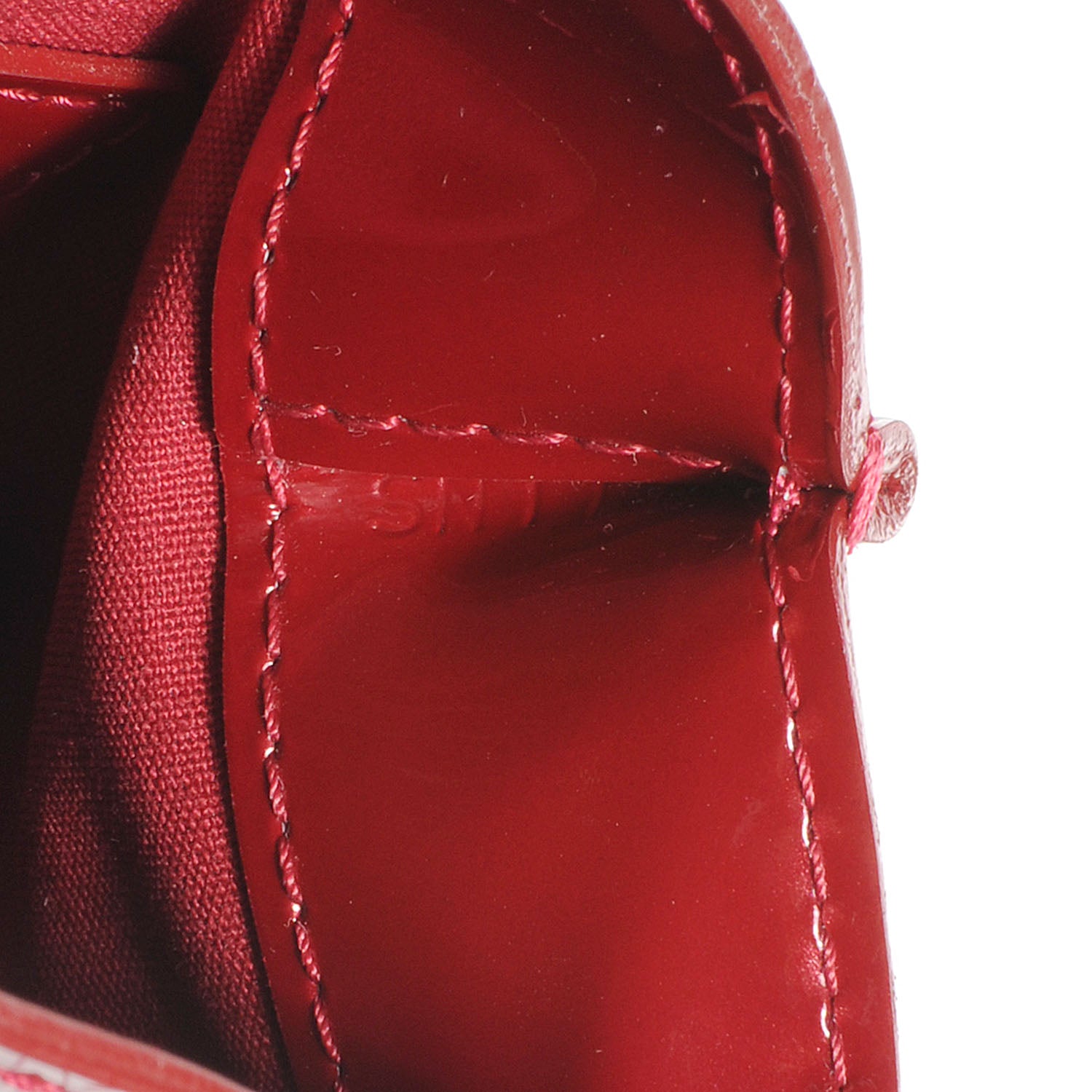 Louis Vuitton Vernis Wilshire PM Pomme D'Amour 7 of 7