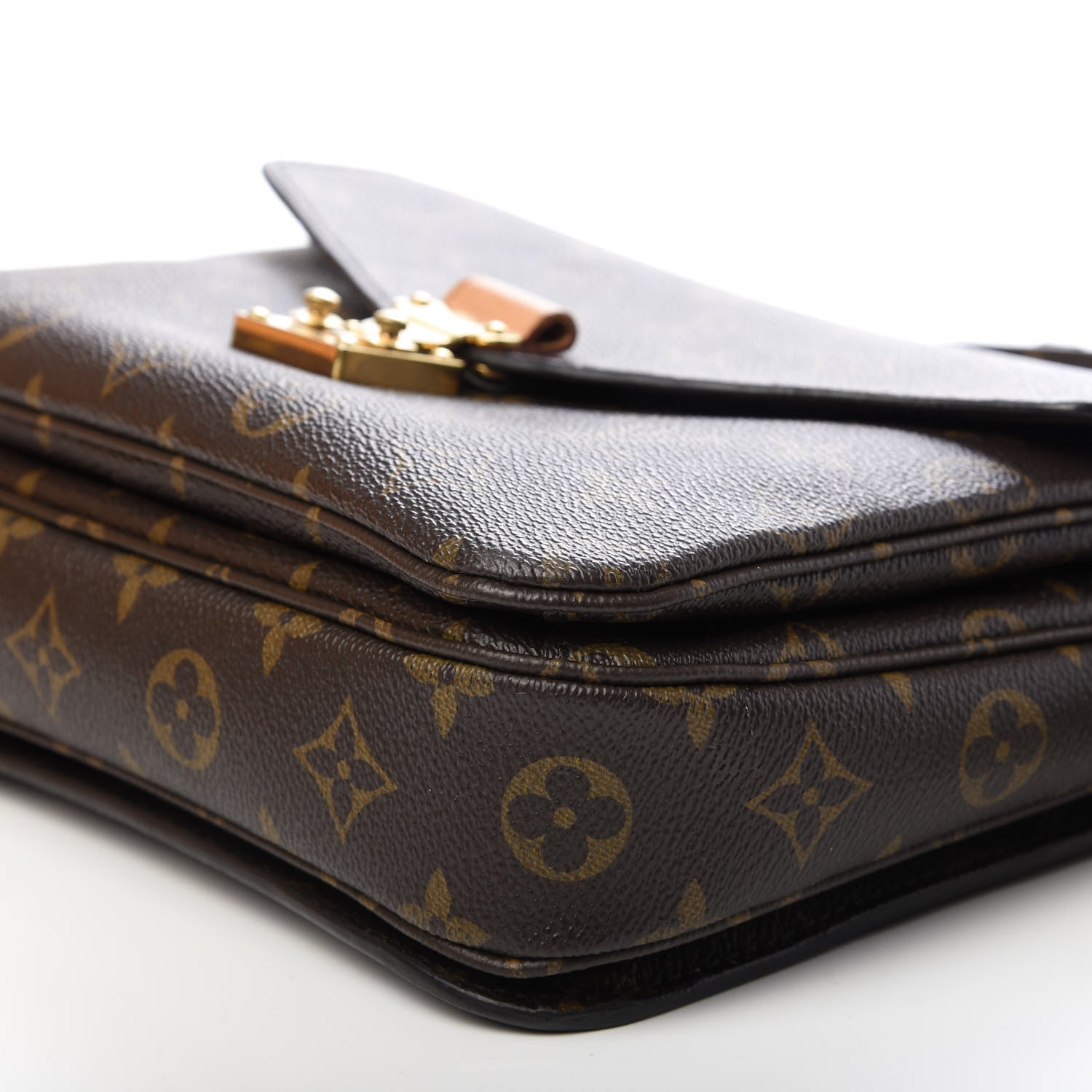 Louis Vuitton Monogram Pochette Metis 7 of 10