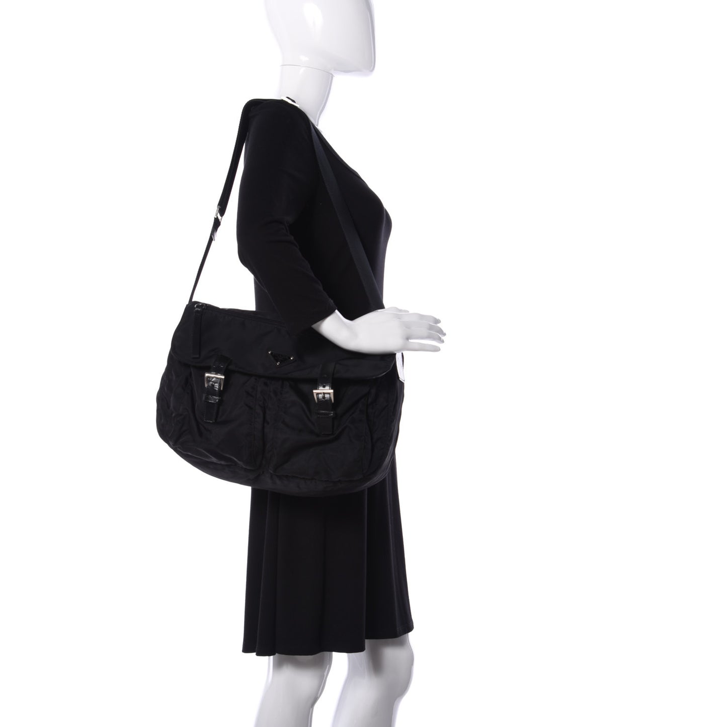 Nylon Vela Messenger Bag Black