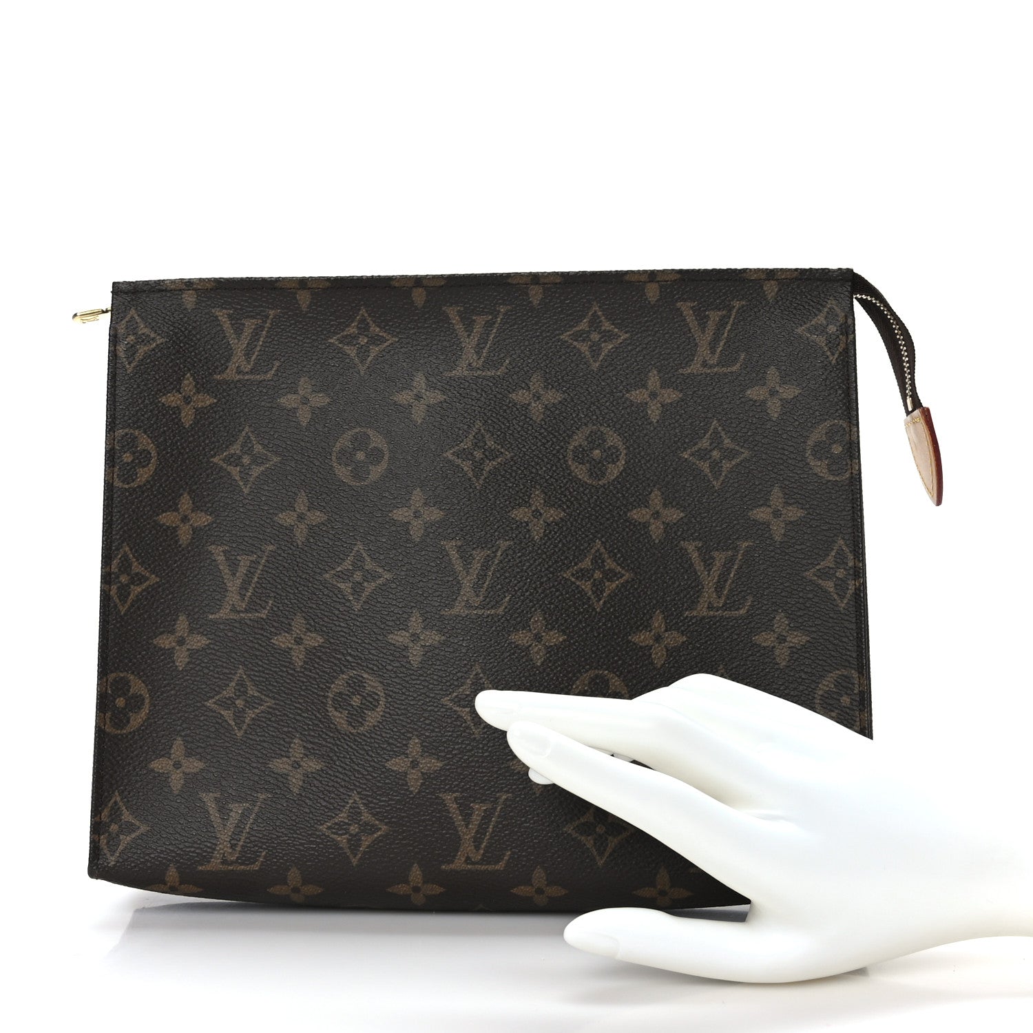 Louis Vuitton Monogram Toiletry Pouch 26 5 of 18