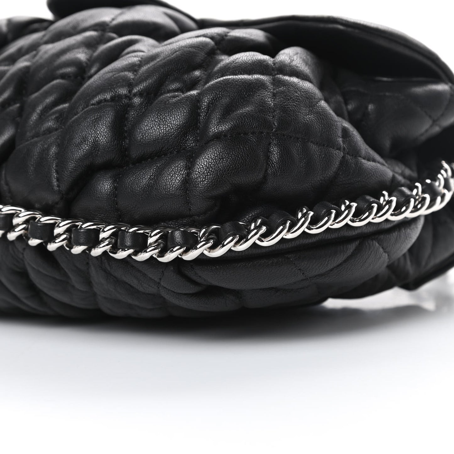 Washed Lambskin Quilted Medium Chain Around Messenger Black