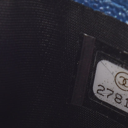 Chanel Iridescent Caviar Quilted Card Holder Blue Fonce 8 of 9