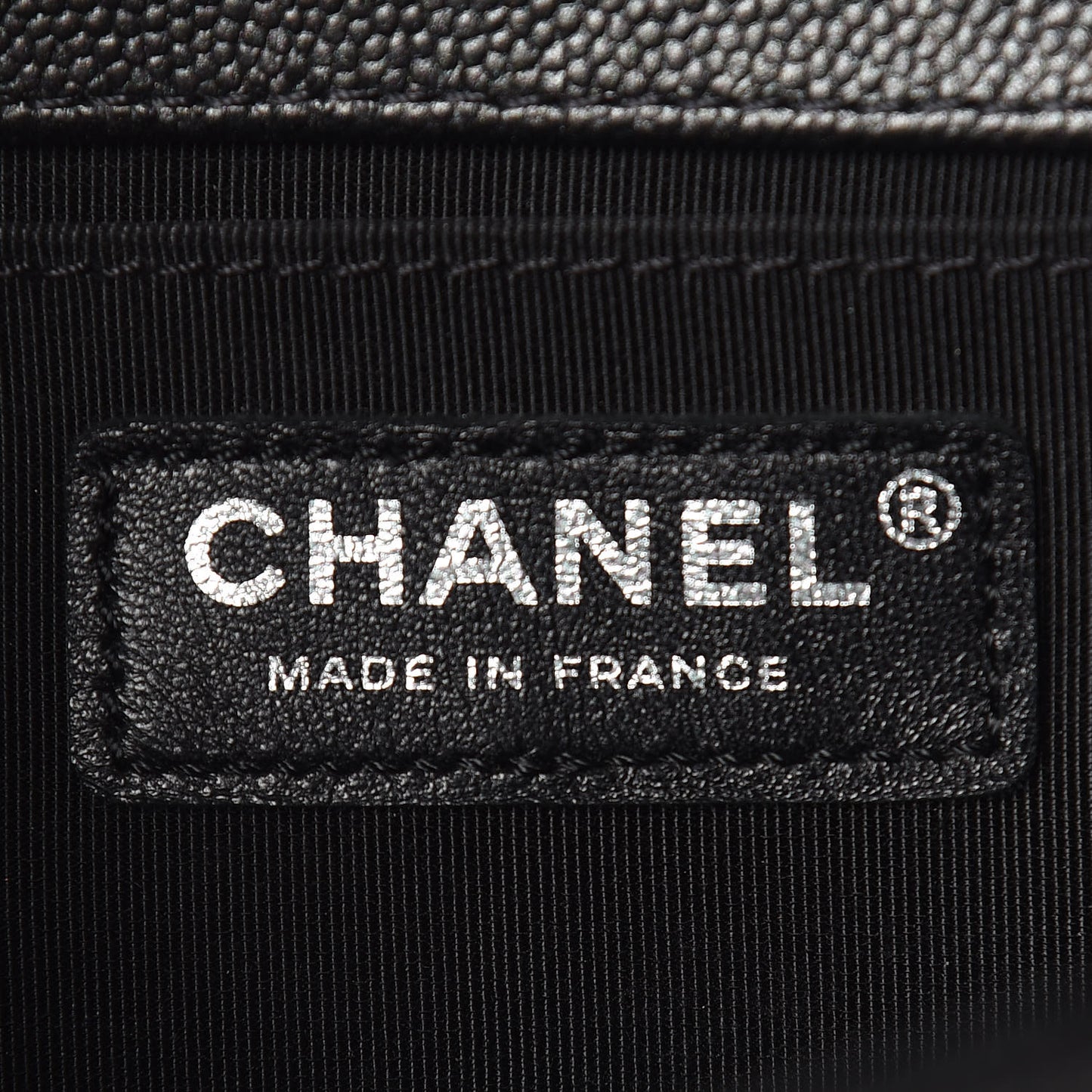Caviar Quilted Medium Boy Flap So Black