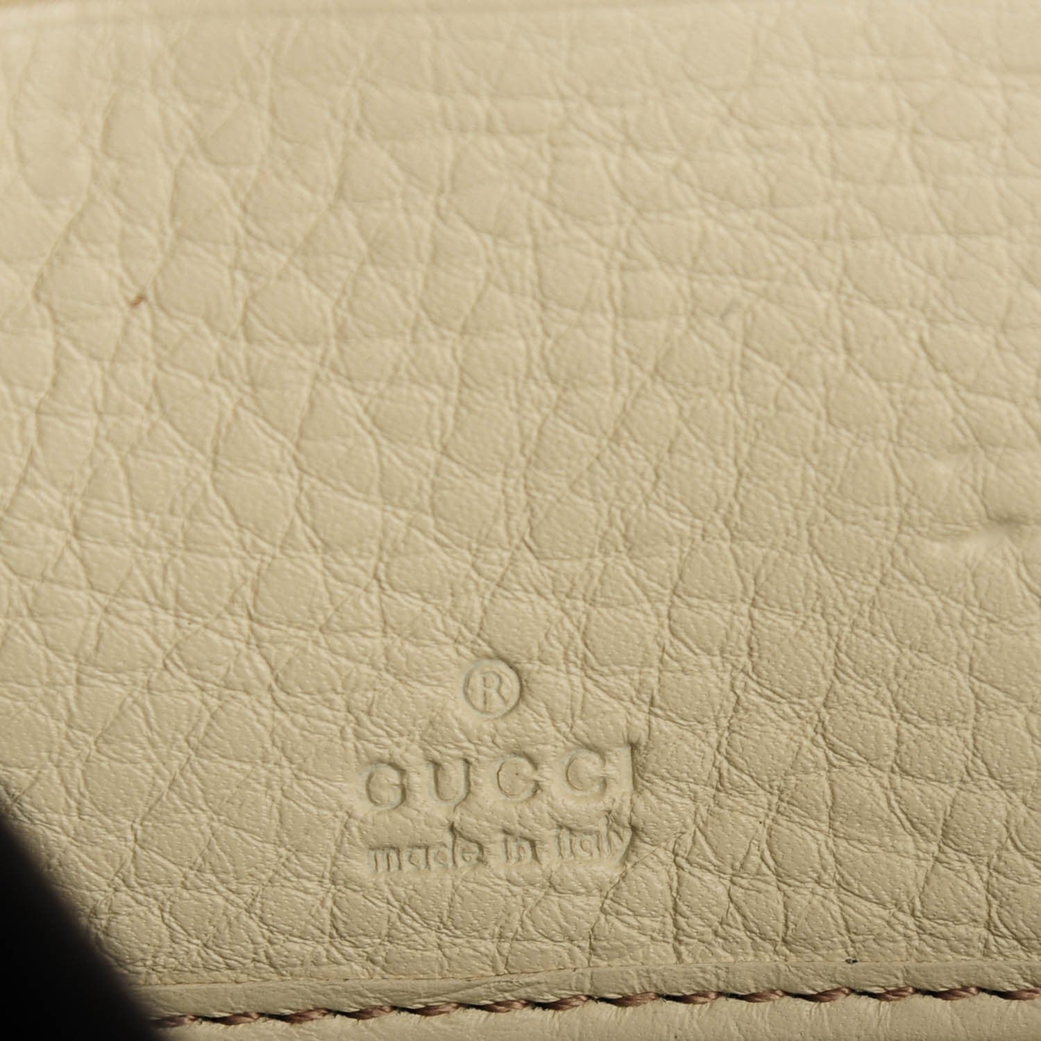 Gucci Pebbled Calfskin Soho Zip Around Wallet Off White 6 of 7