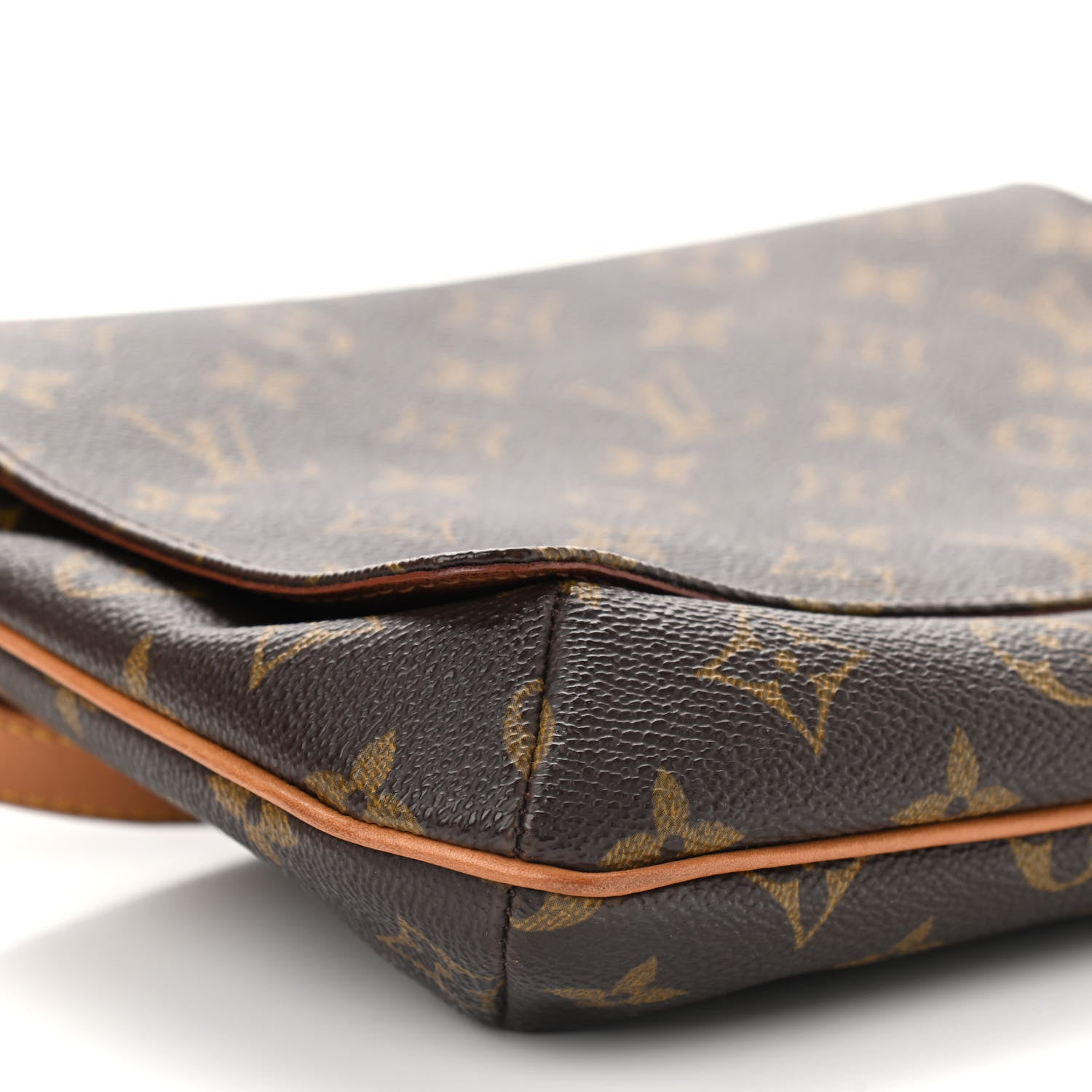 Louis Vuitton Monogram Musette Tango 8 of 9
