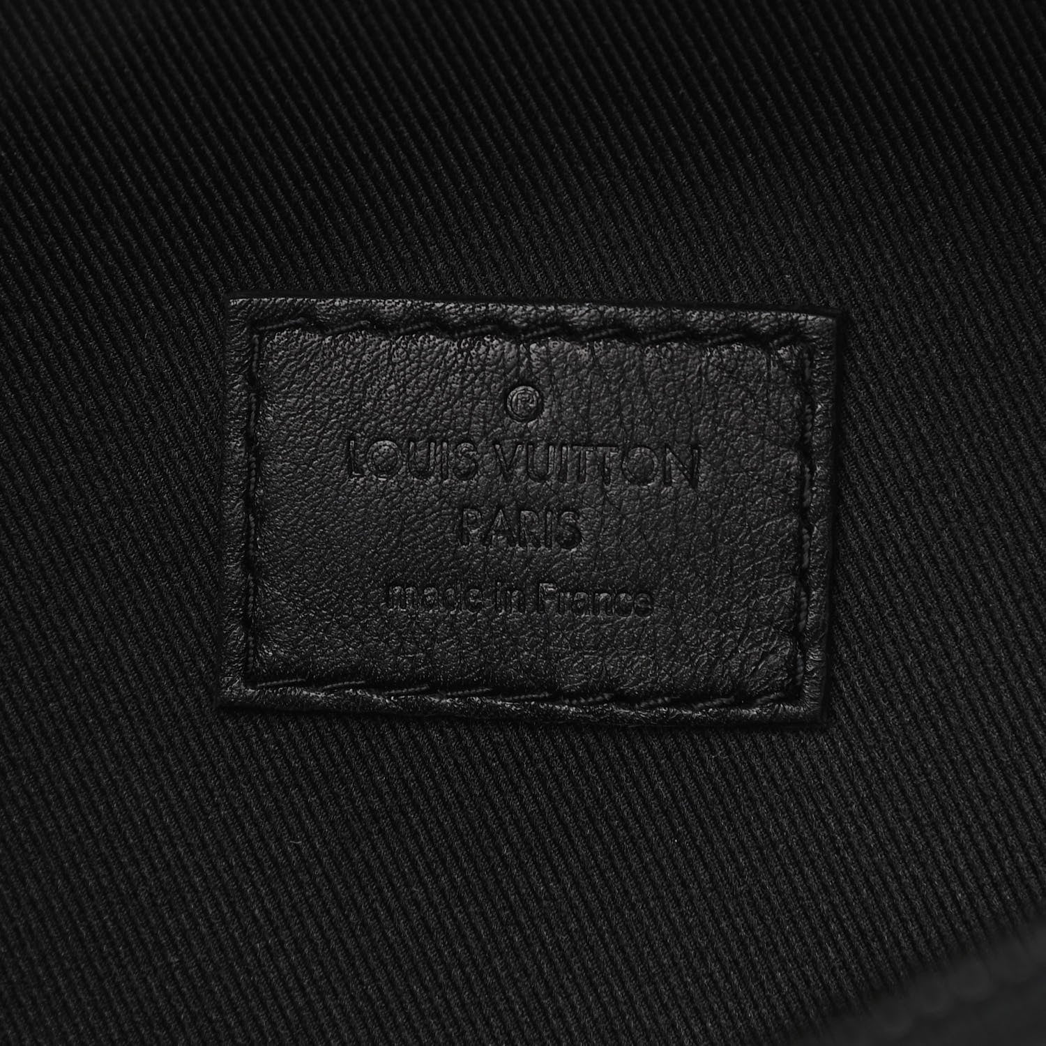 Louis Vuitton Calfskin Monogram Shadow Discovery Bumbag Black 6 of 9