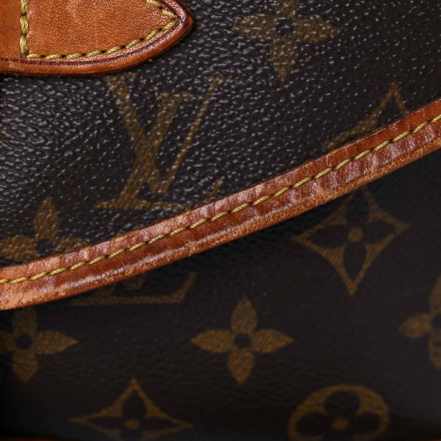 Monogram Saumur 30