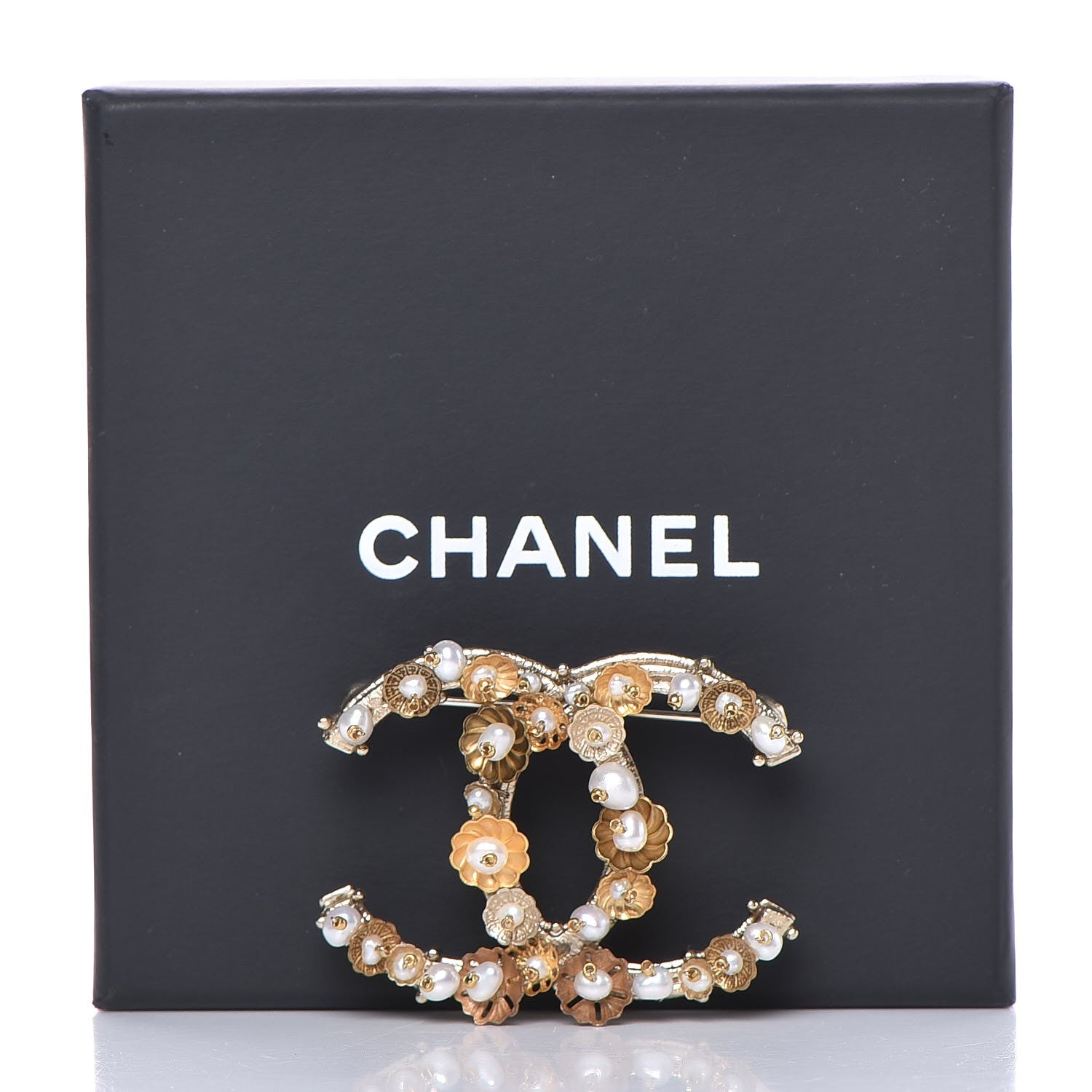 Chanel Pearl Flower CC Brooch Gold 5 of 5