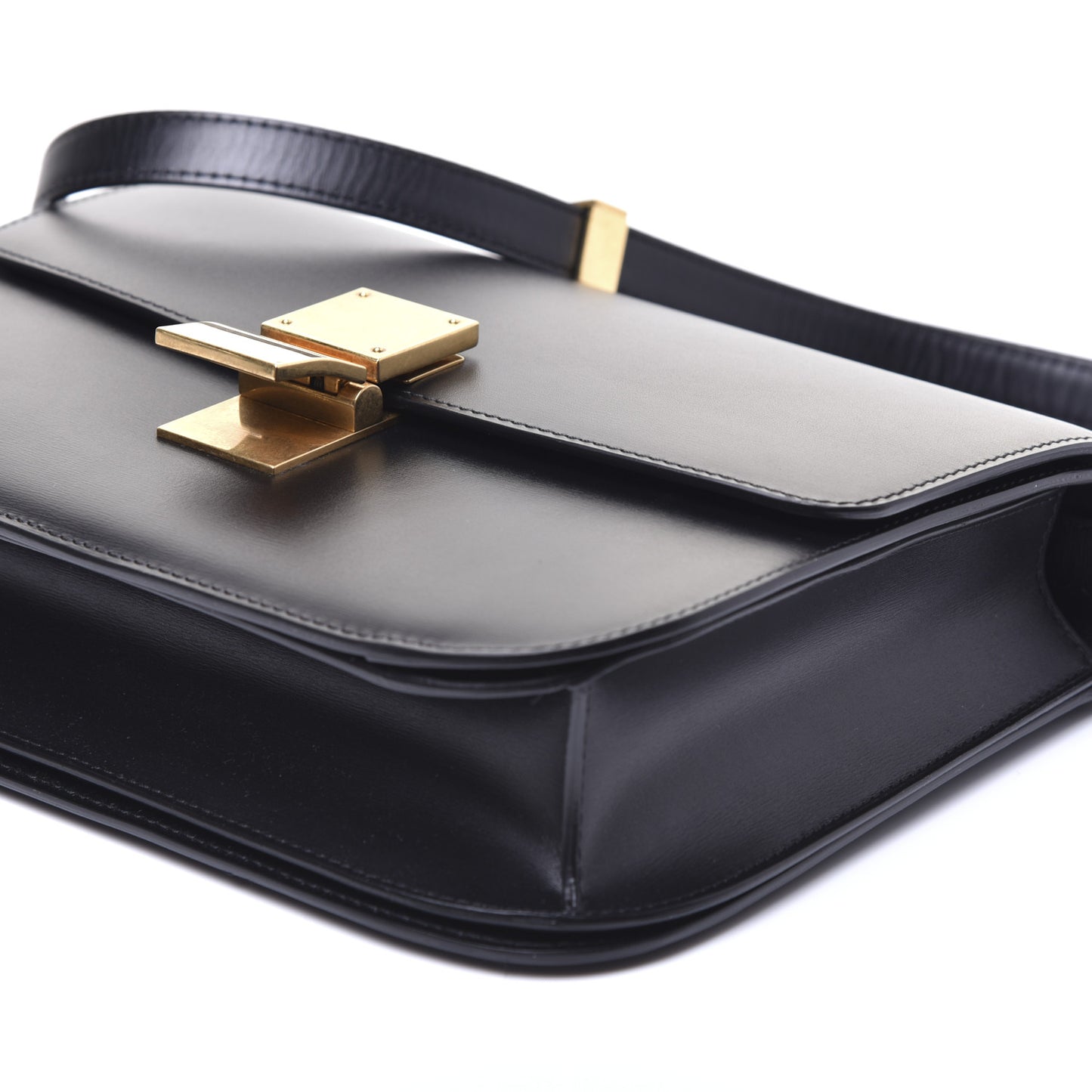 Box Calfskin Medium Classic Box Flap Bag Black