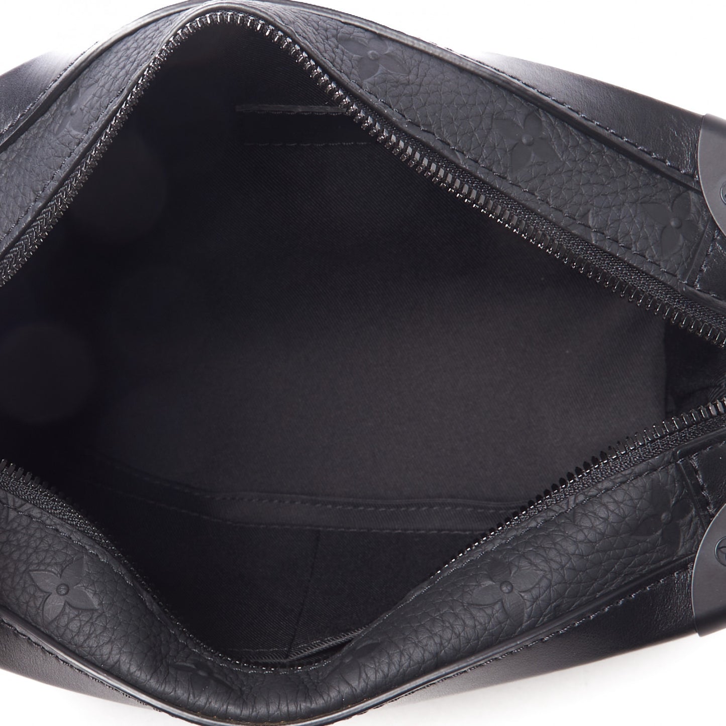 Taurillon Monogram Soft Trunk Black