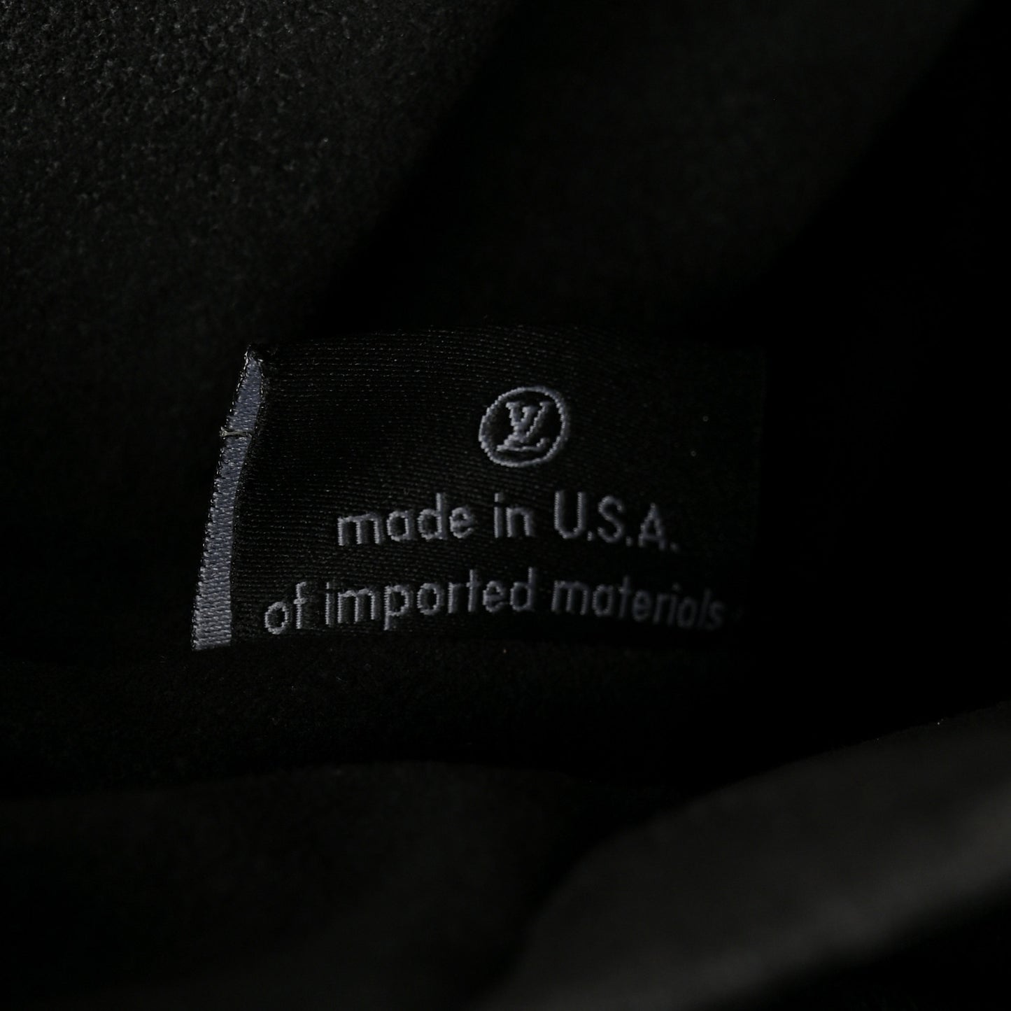 Reverse Monogram Pochette Metis