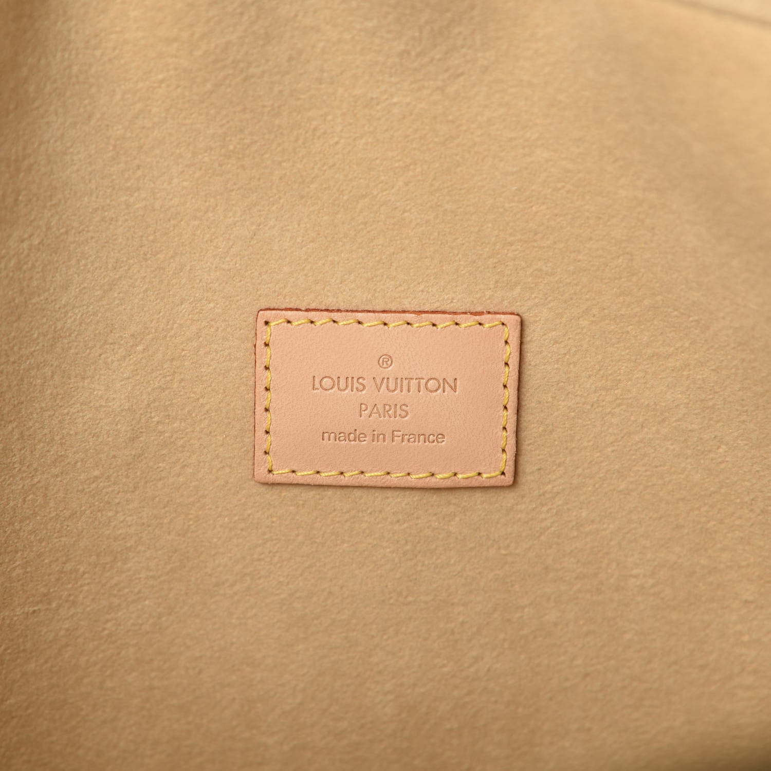 Louis Vuitton Monogram Manhattan GM 8 of 9