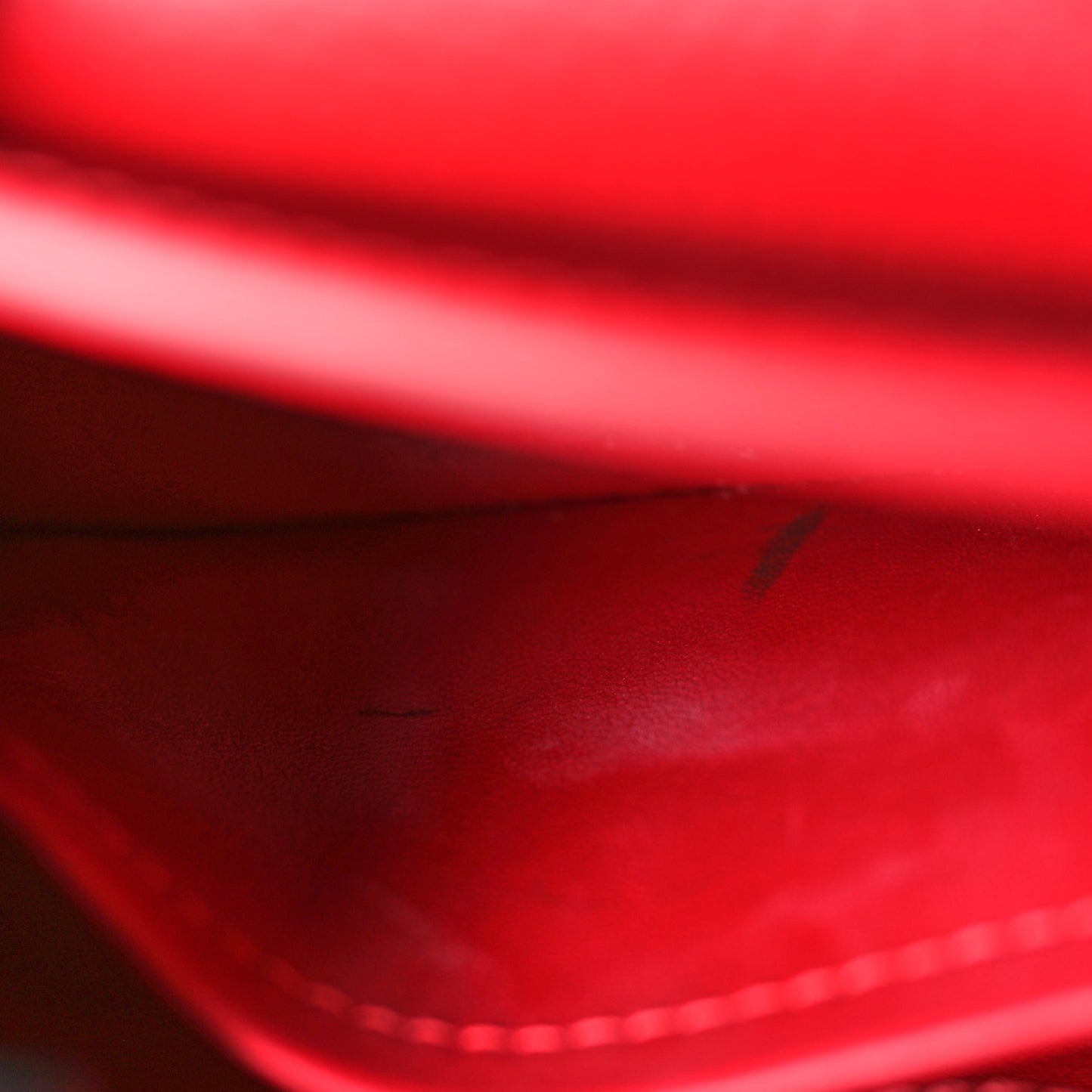 Taurillon Mini Capucines Scarlet