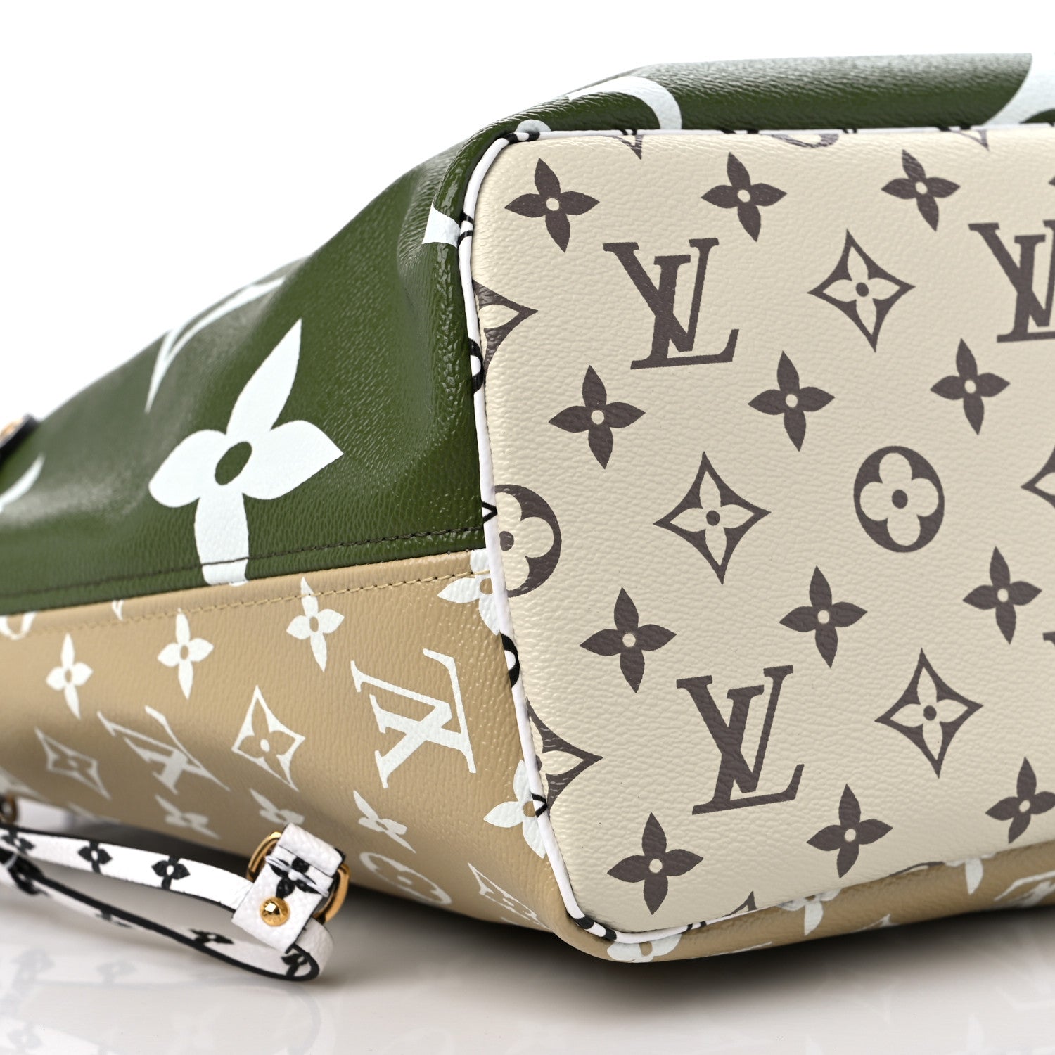 Louis Vuitton Monogram Giant Neverfull MM Kaki 10 of 11