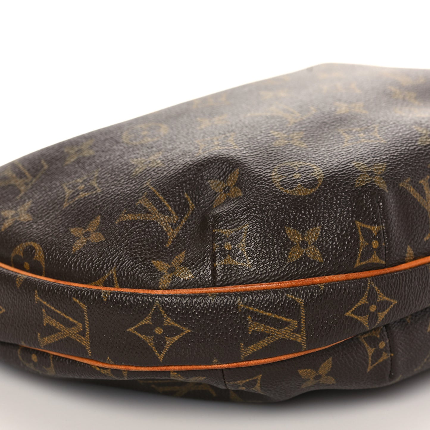 Monogram Croissant MM