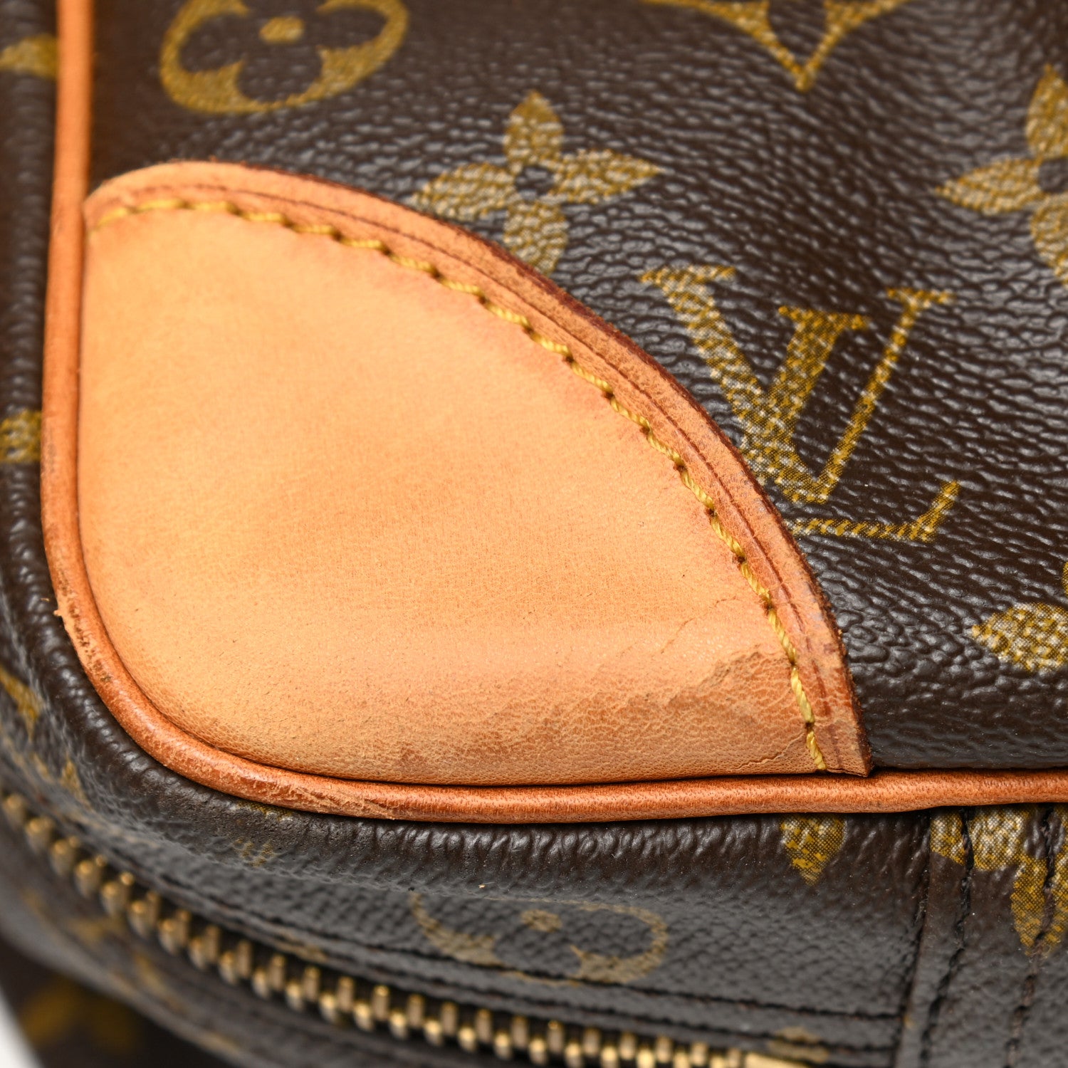 Louis Vuitton Monogram Sirius 50 15 of 15