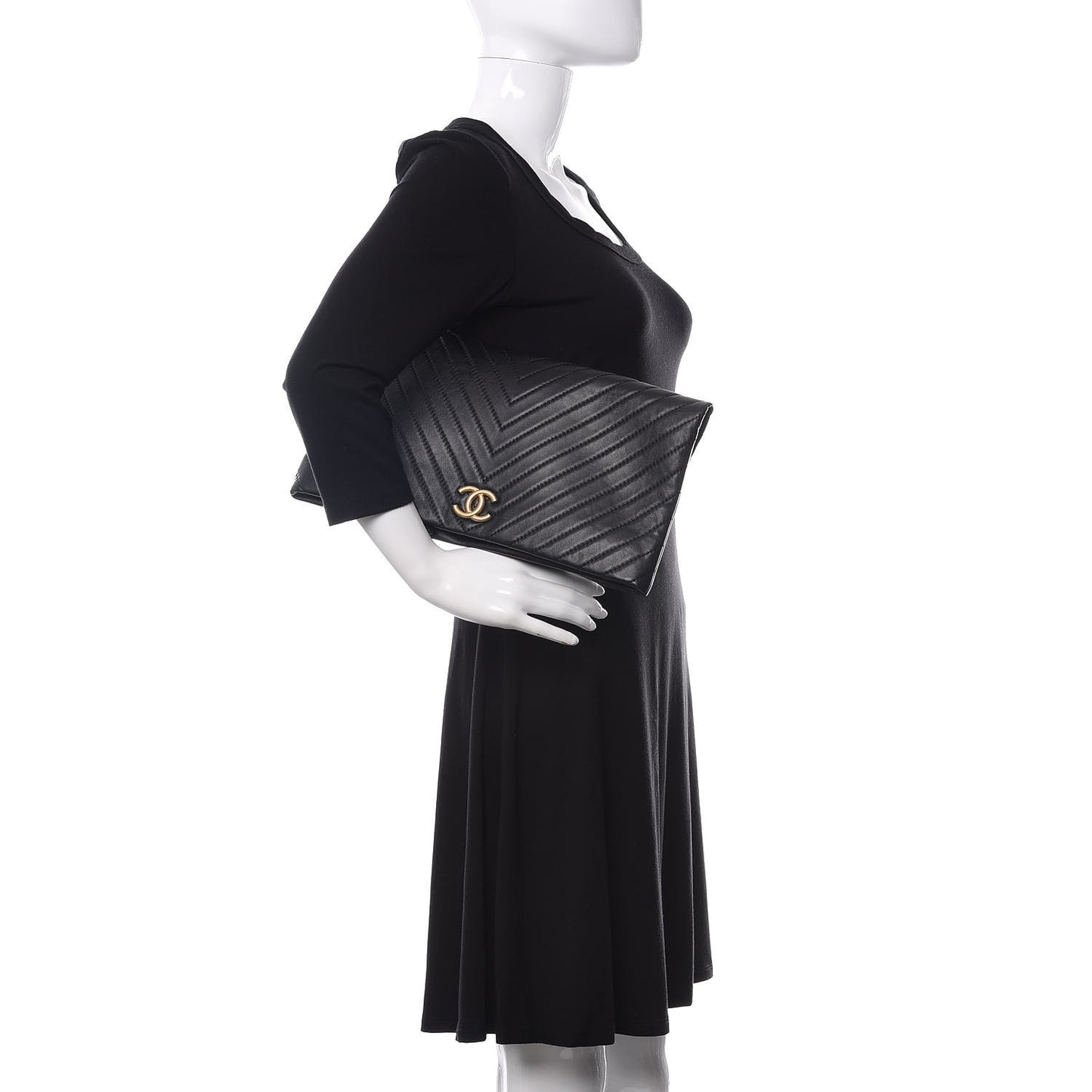 Lambskin Chevron CC Clutch Black