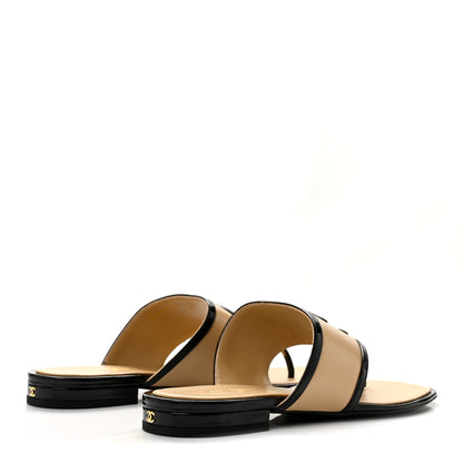 Chanel Lambskin Patent Calfskin CC Thong Sandals 39 White Black 5 of 10