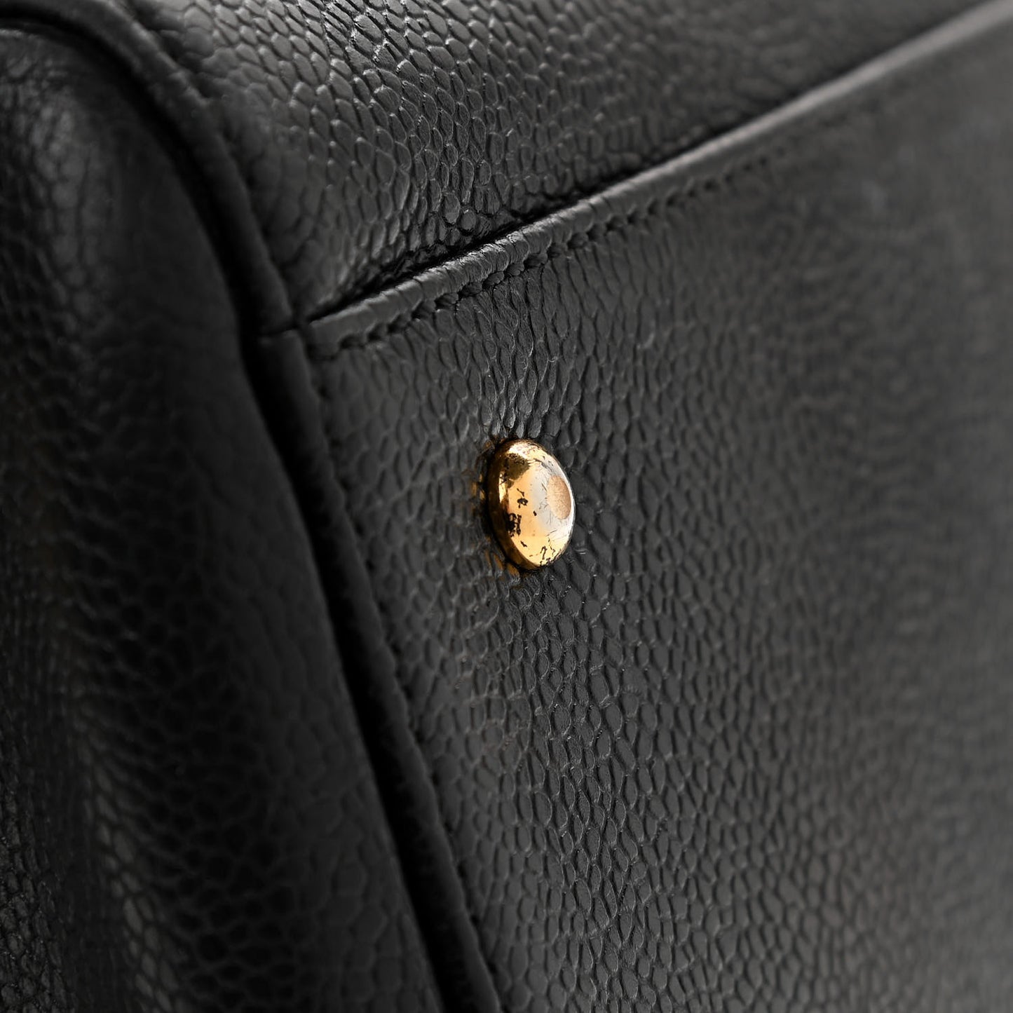 Caviar CC Shoulder Bag Black