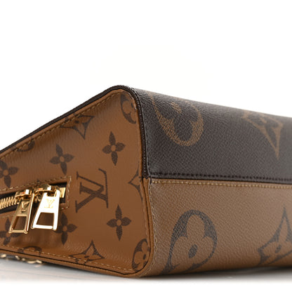 Louis Vuitton Reverse Monogram Giant OnTheGo East West Chain 8 of 10