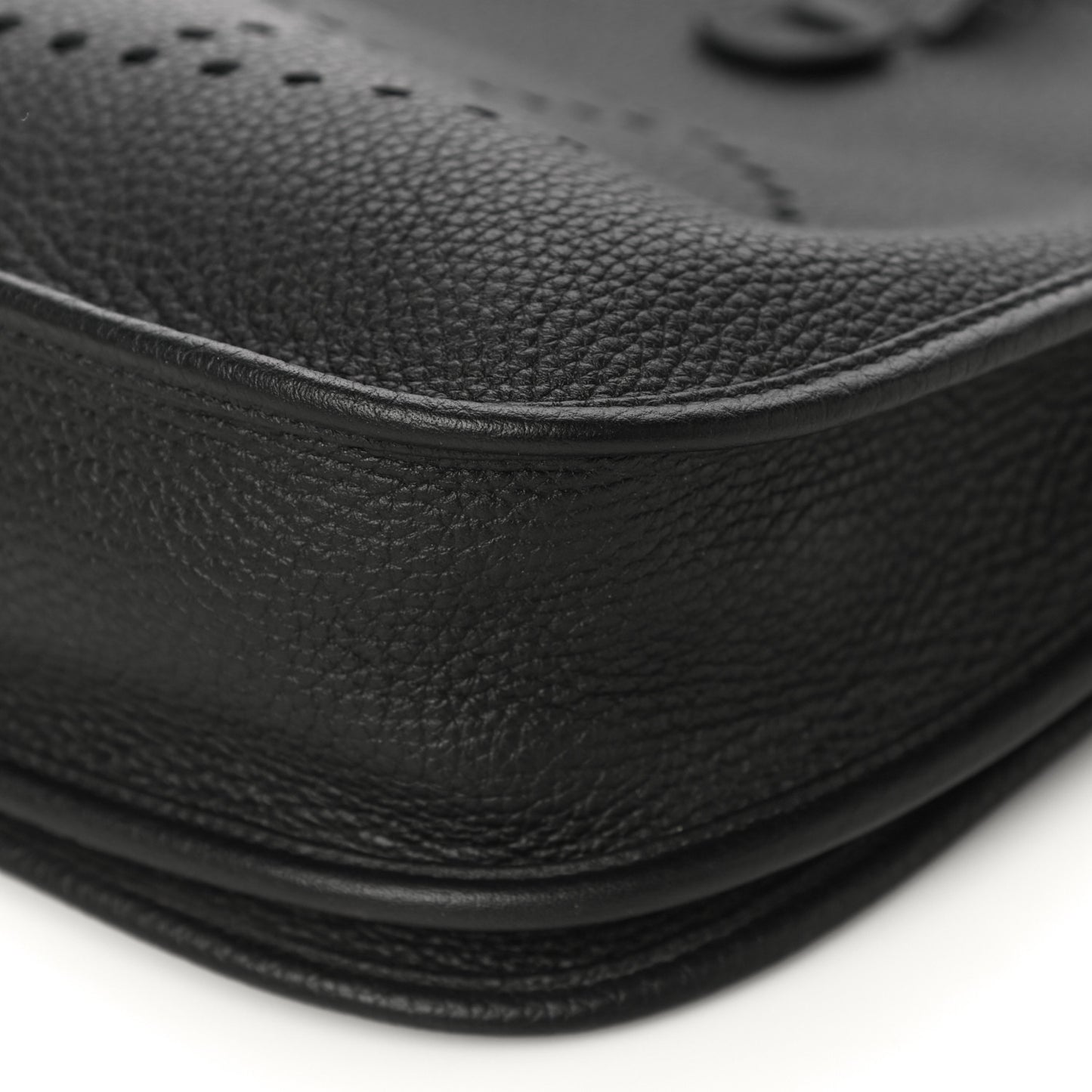 Taurillon Clemence Evelyne III PM Black