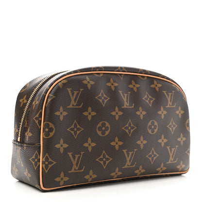 Louis Vuitton Monogram Toiletry Bag 25 3 of 8