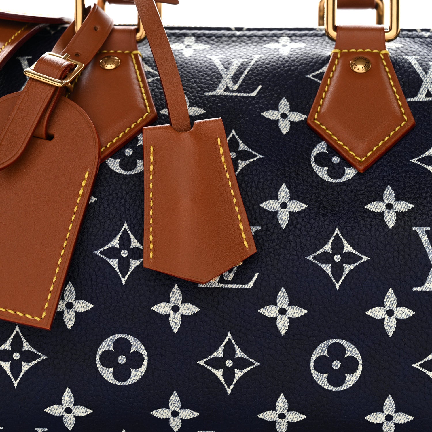 Monogram Vuitton Louis Coussin Silk TOILETRY ψ　6/17　173956　LOUIS VUITTON　ルイ・ヴィトン　モノグラム　トゥルース　トワレット　ポーチ　セカンド　ハンド　バック　難あり