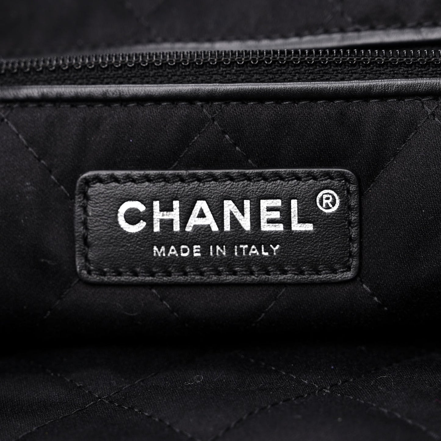 Shiny Calfskin Quilted Small Chanel 22 Black