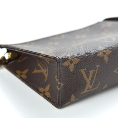 Louis Vuitton Monogram Toiletry Pouch 15 7 of 9