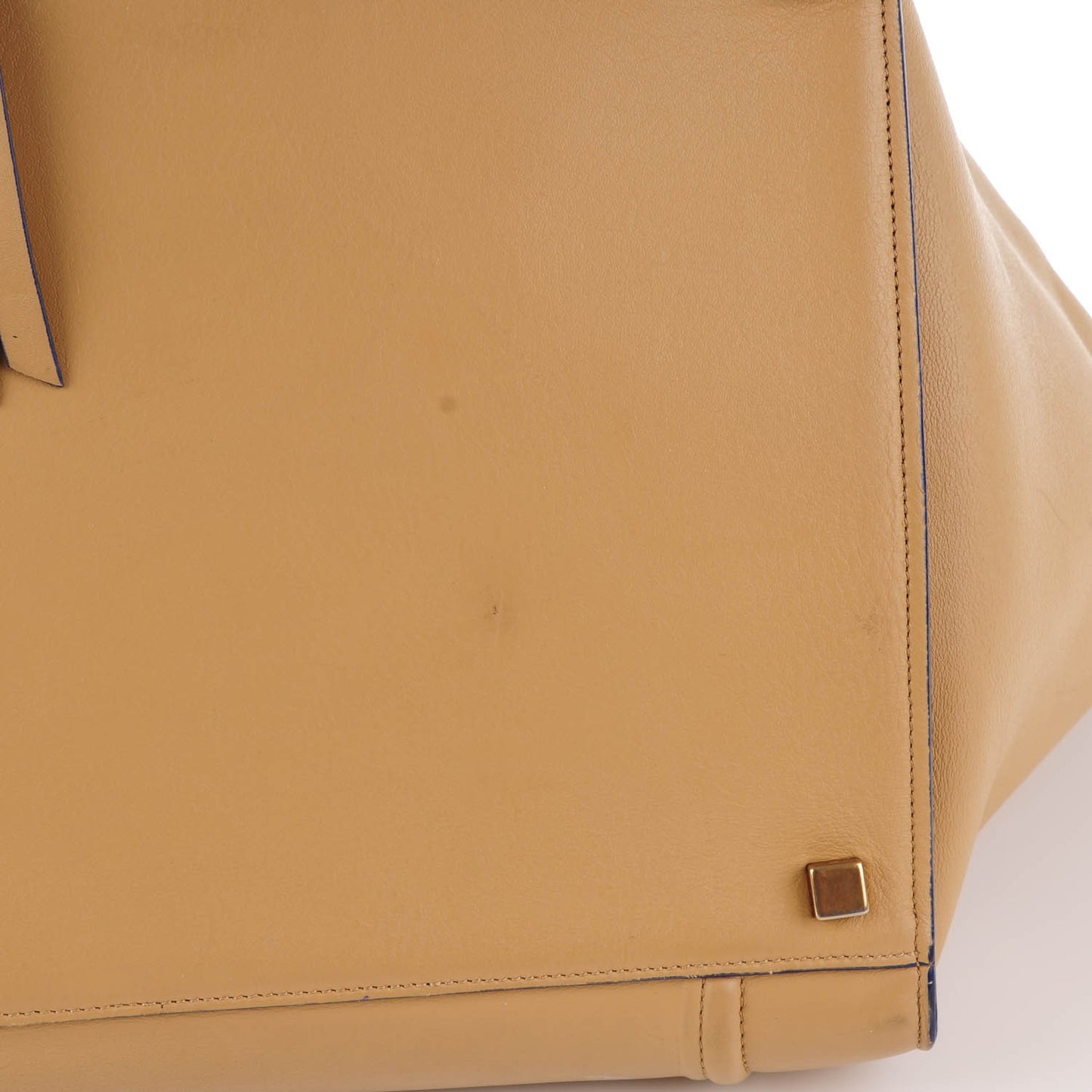Smooth Calfskin Medium Phantom Luggage Sand