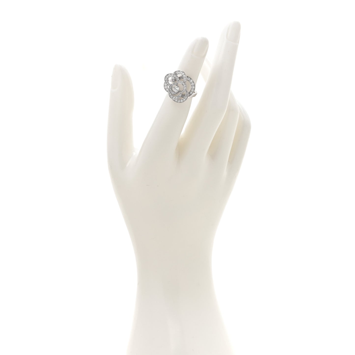 18K White Gold Diamond Fil de Camelia Ring 47 4