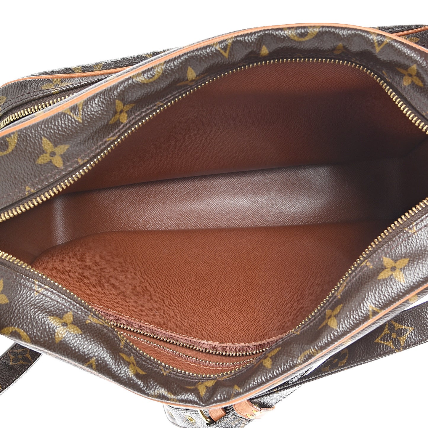 Monogram Nil 28