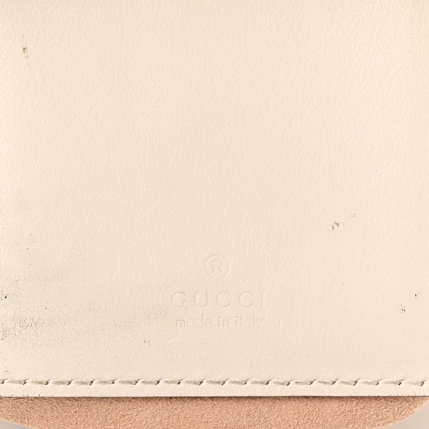 Calfskin Matelasse Mini GG Marmont 2.0 Bucket Bag White