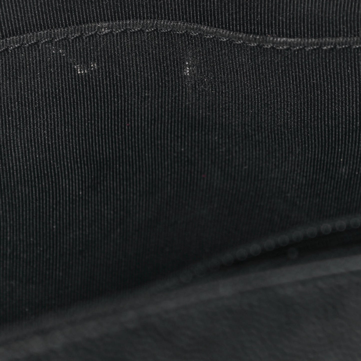 Caviar Quilted New Medium Boy Flap Black
