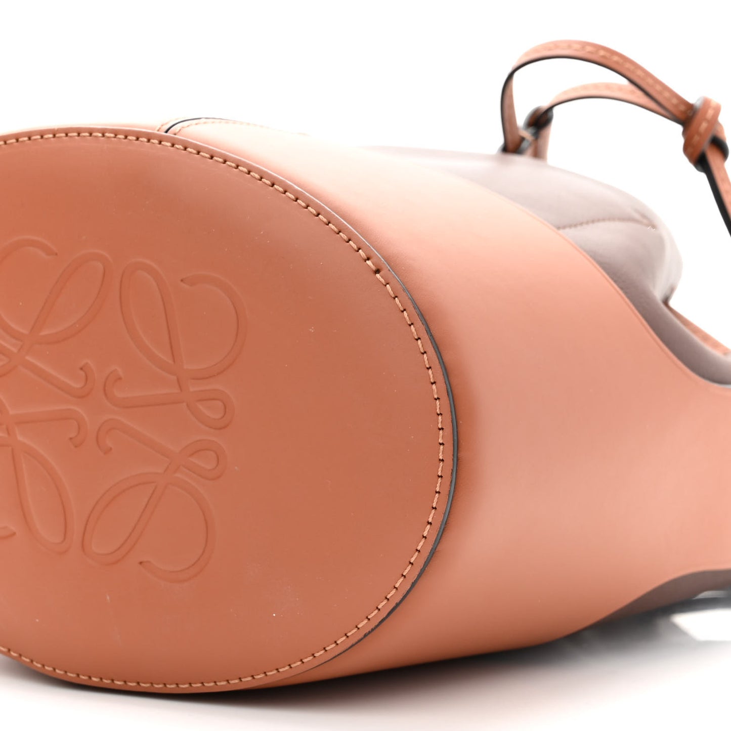 Calfskin Balloon Bucket Bag Hazelnut Tan