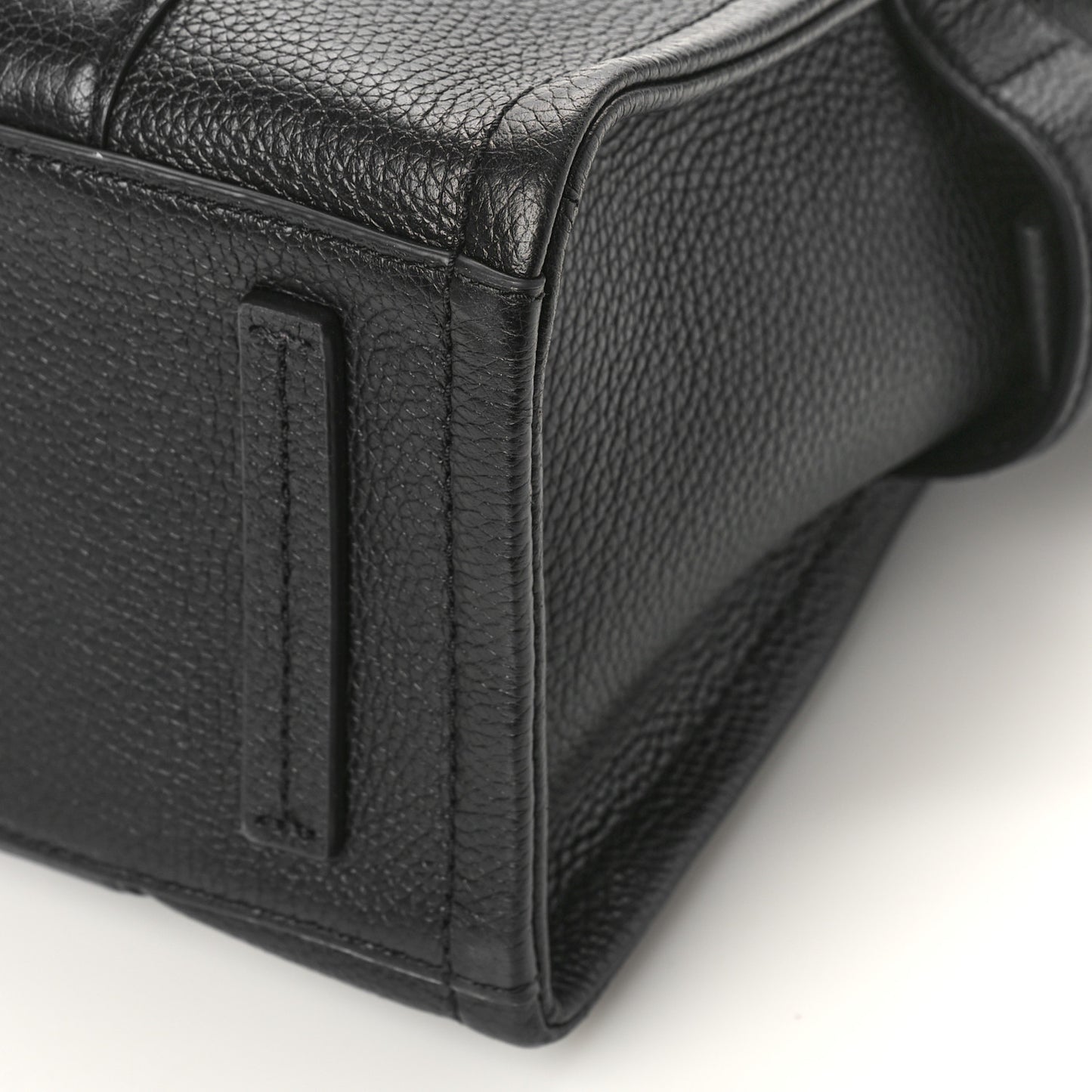 Grained Calfskin Medium The Tote Bag Black