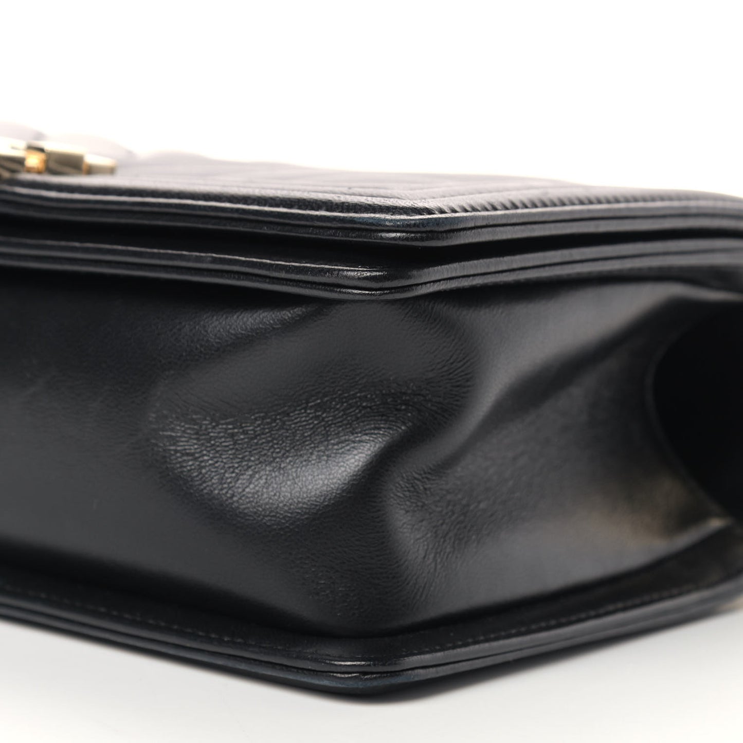 Lambskin Chevron Quilted Medium Boy Flap Black