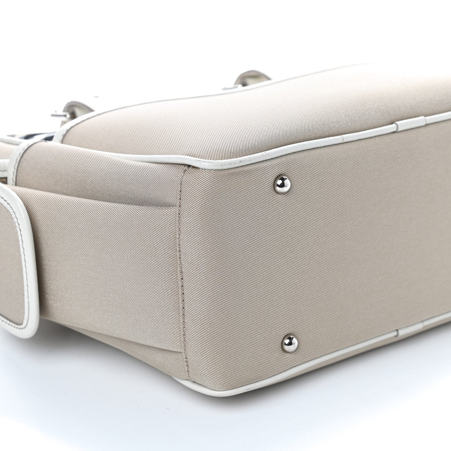 Canvas Nova Check Tote Beige
