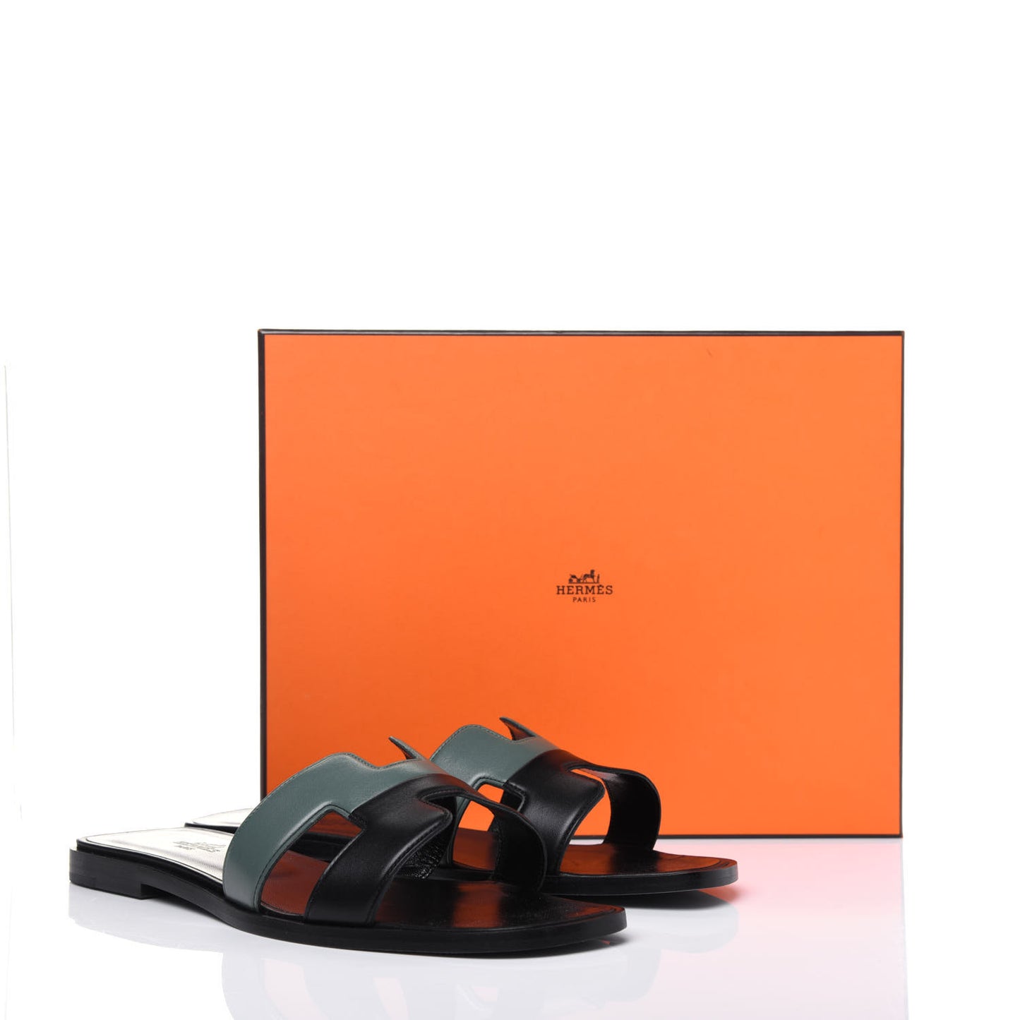 Box Calfskin Oran Sandals 39 Black Lichen