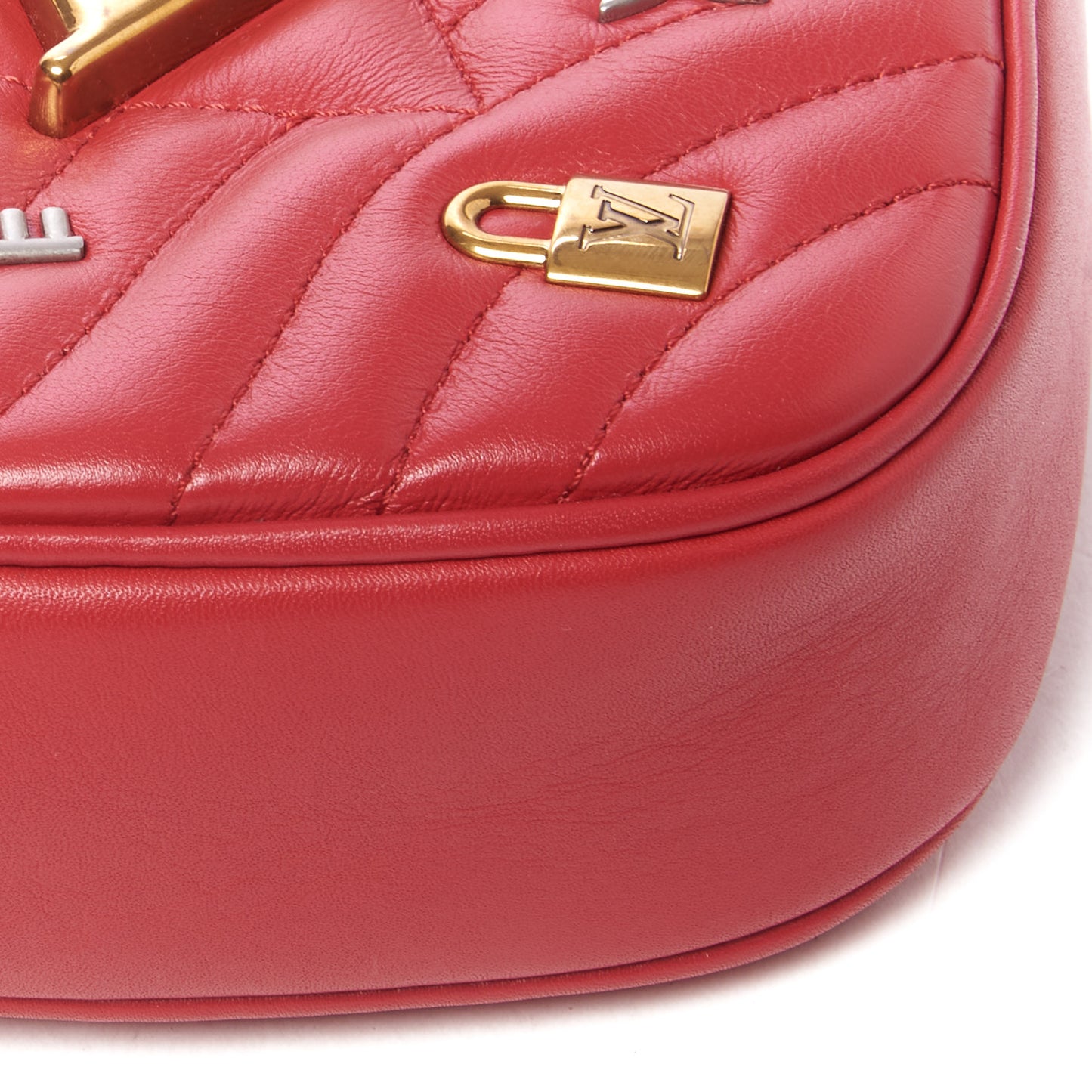 Calfskin Embellished New Wave Love Lock Heart Bag Ecarlate