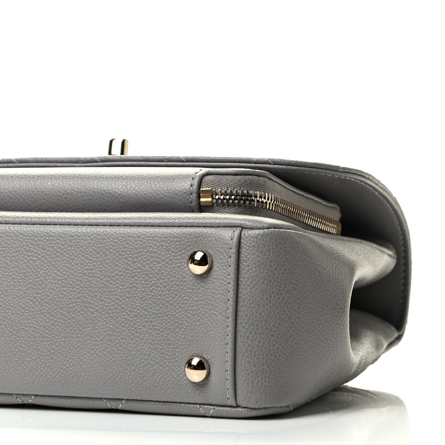Caviar Quilted Medium Business Affinity Flap Grey
