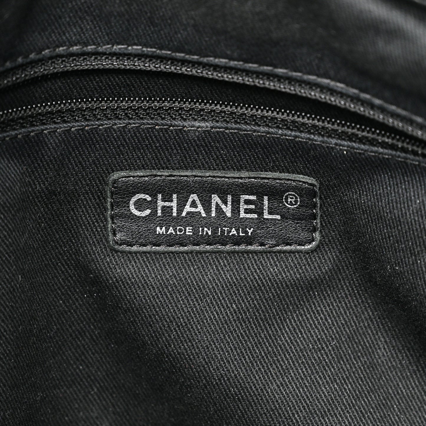 Caviar Quilted CC Timeless Soft Tote Black